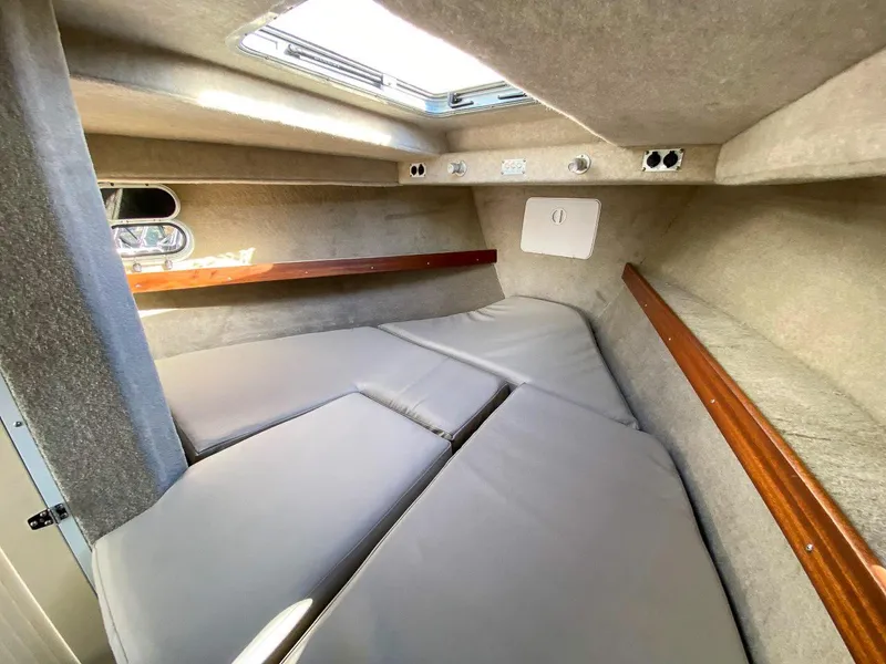 Slide: The Image of Hewescraft 290 Adventure 2026 - 10