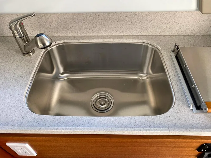 Slide: The Image of Hewescraft 290 Adventure 2026 - 17