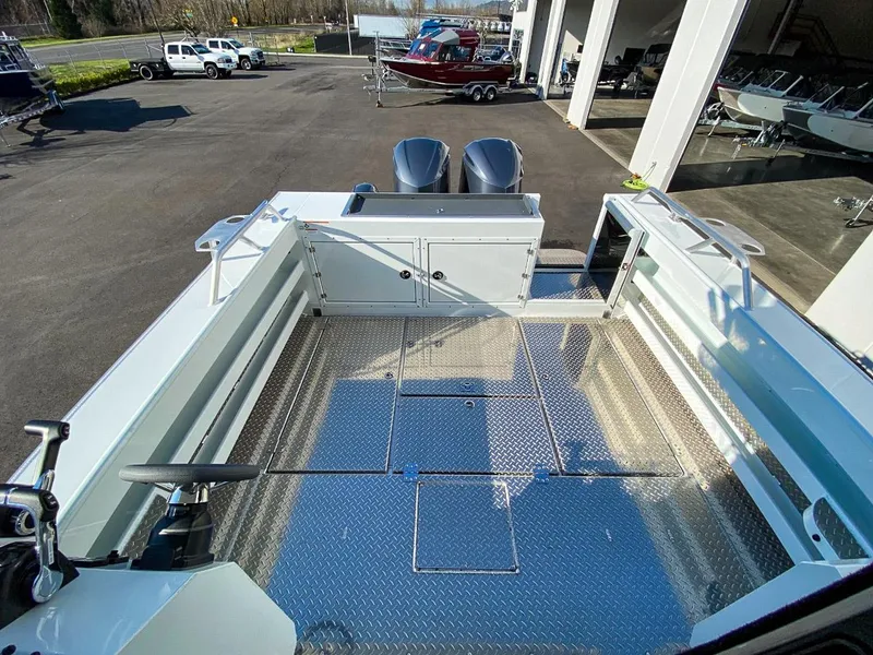 Slide: The Image of Hewescraft 290 Adventure 2026 - 20