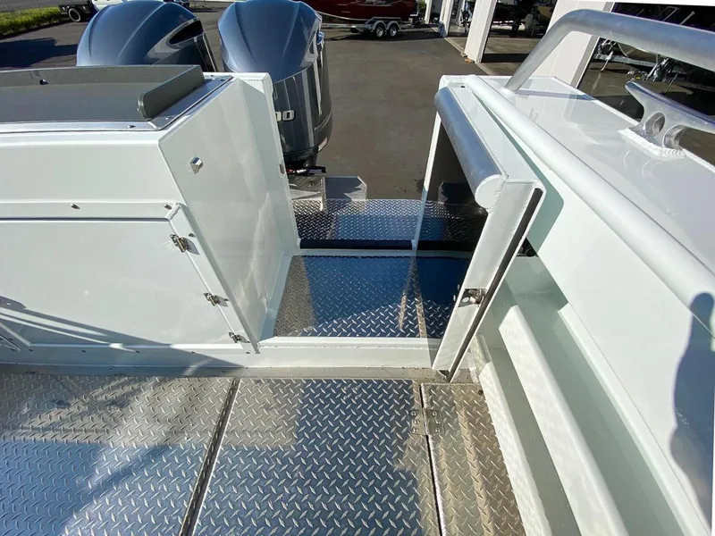 Slide: The Image of Hewescraft 290 Adventure 2026 - 25