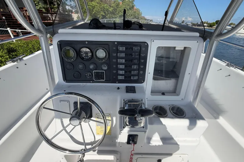 Slide: The Image of Pro-Line 2700 Sportsman 1999 - 18