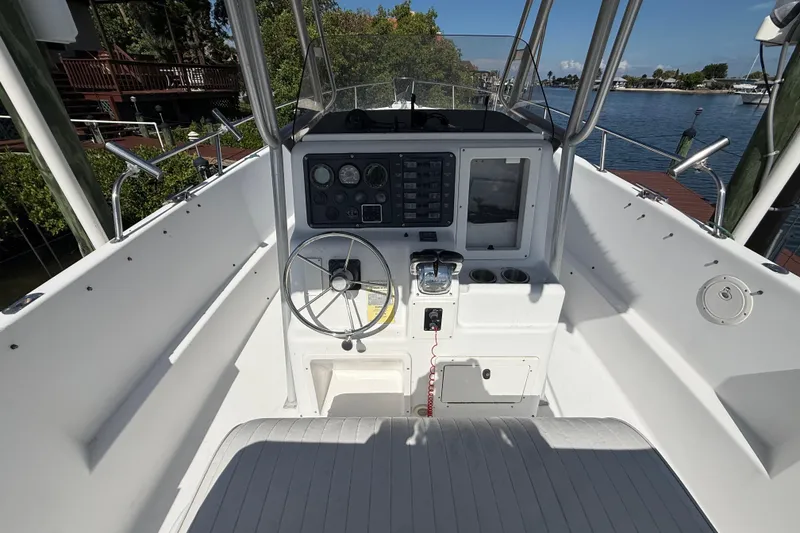 Slide: The Image of Pro-Line 2700 Sportsman 1999 - 17