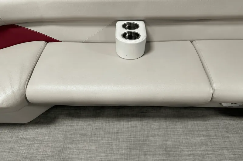 Slide: The Image of Palm Beach CRUISE 220 2016 - 18