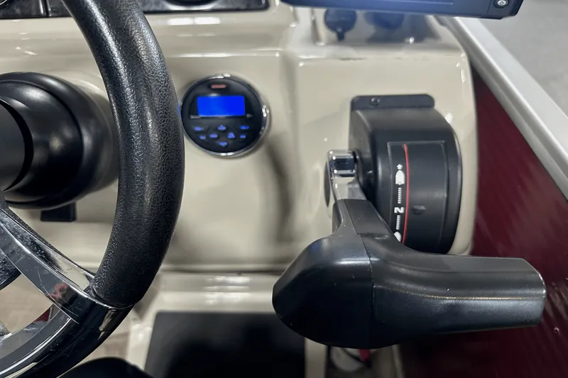 Slide: The Image of Palm Beach CRUISE 220 2016 - 33