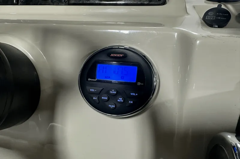 Slide: The Image of Palm Beach CRUISE 220 2016 - 34