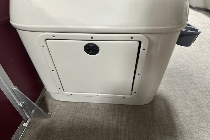 Slide: The Image of Palm Beach CRUISE 220 2016 - 39