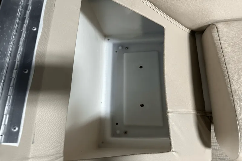 Slide: The Image of Palm Beach CRUISE 220 2016 - 44