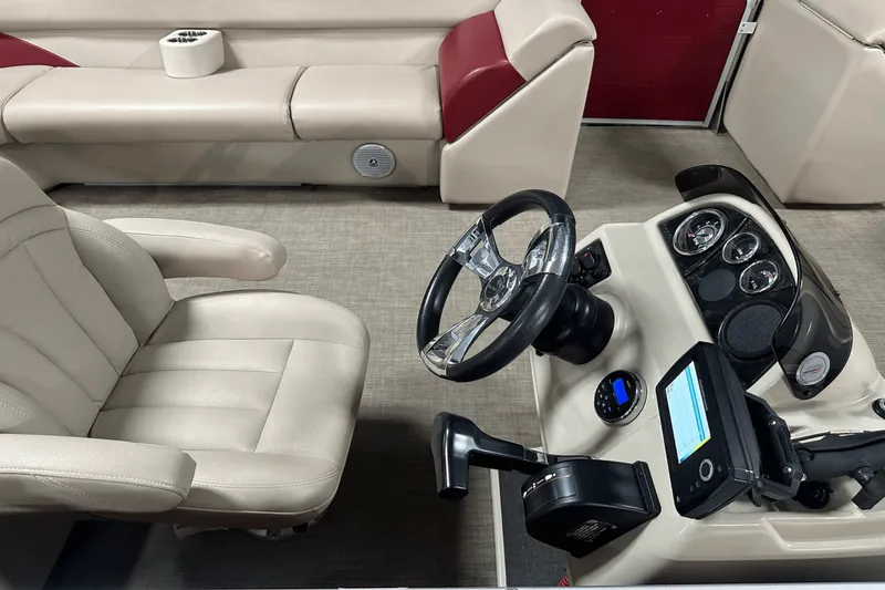 Slide: The Image of Palm Beach CRUISE 220 2016 - 6