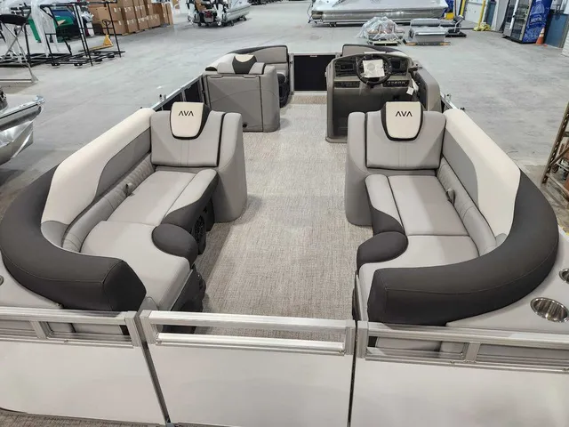 Slide: The Image of Avalon 2385 25 LSZ QL 2026 - 14