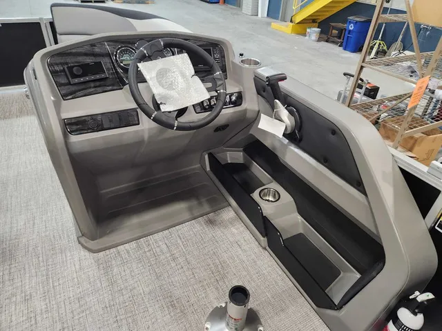 Slide: The Image of Avalon 2385 25 LSZ QL 2026 - 8