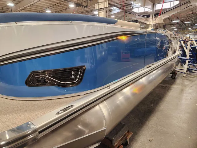 Slide: The Image of Avalon 2385 25 LSZ QL 2026 - 2