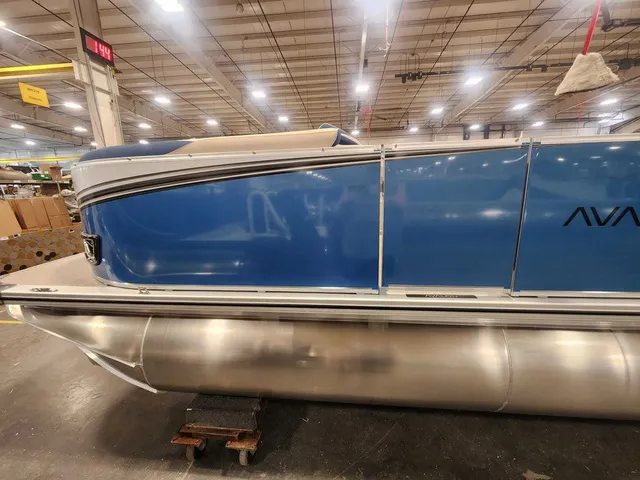 Slide: The Image of Avalon 2385 25 LSZ QL 2026 - 29