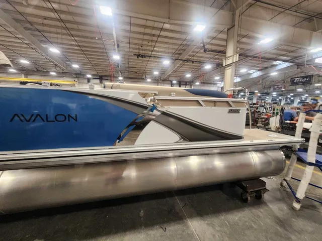 Slide: The Image of Avalon 2385 25 LSZ QL 2026 - 4