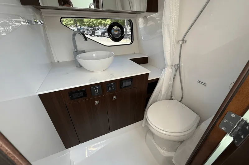 Slide: The Image of Cruisers 38 GLS 2026 - 46