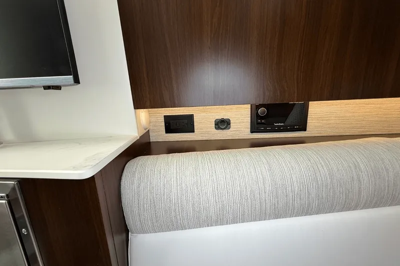 Slide: The Image of Cruisers Yachts 38 GLS 2026 - 45