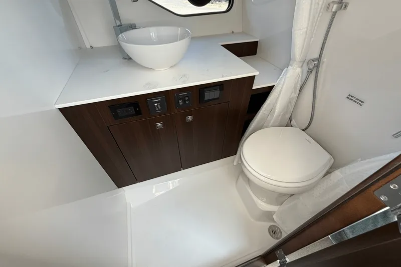 Slide: The Image of Cruisers Yachts 38 GLS 2026 - 47