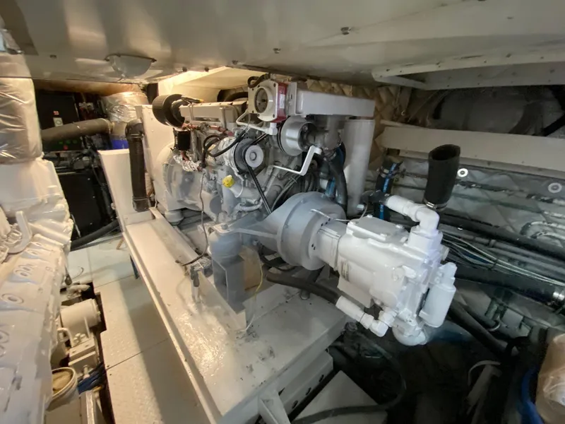 Slide: The Image of Port Northern Lights (getting paint and new hoses) - 115