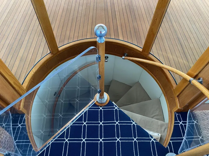 Slide: The Image of Stairs from salon to aft cabins - 34