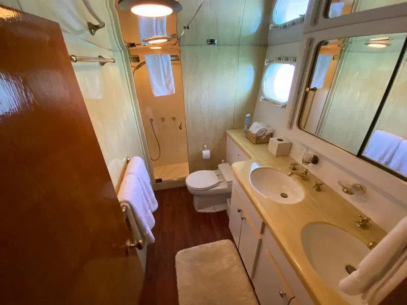 Slide: The Image of Aft starboard head - 40