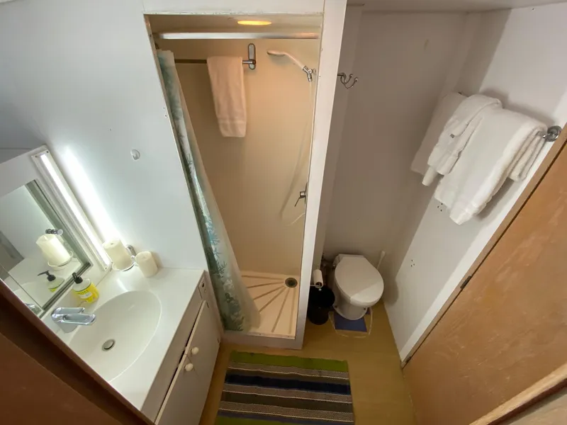 Slide: The Image of Starboard fwd crew head - 71