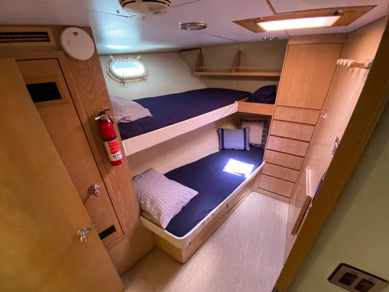 Slide: The Image of Fwd port crews cabin - 73