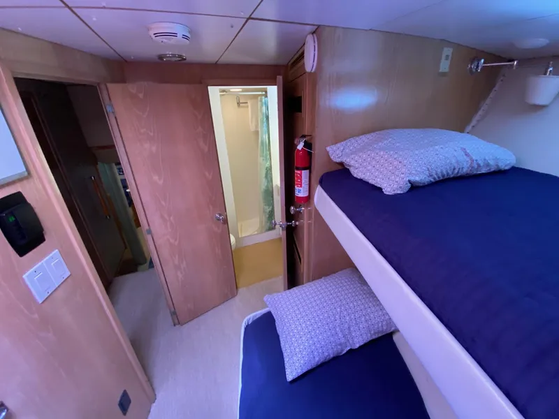 Slide: The Image of Fwd port crew head - 74