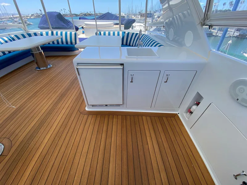 Slide: The Image of Bridge sink and ref/freezer/icemaker - 87