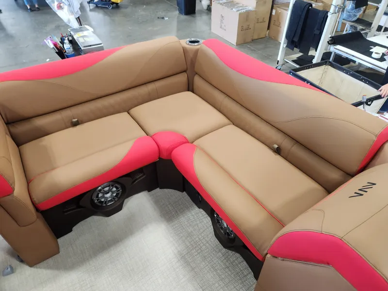 Slide: The Image of Avalon "The Red Baron" Venture Cruise - 17 FT 2027 - 10