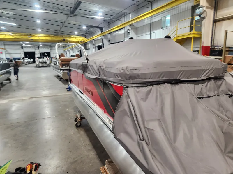 Slide: The Image of Avalon "The Red Baron" Venture Cruise - 17 FT 2027 - 13