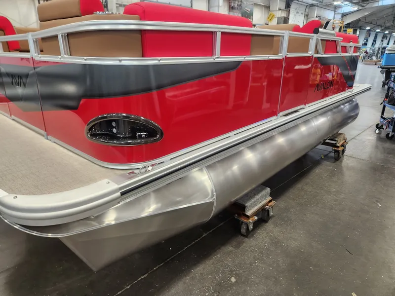 Slide: The Image of Avalon "The Red Baron" Venture Cruise - 17 FT 2027 - 2