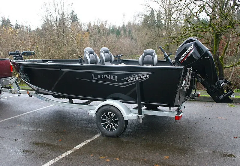 Slide: The Image of Lund 1700 Explorer Tiller 2026 - 2