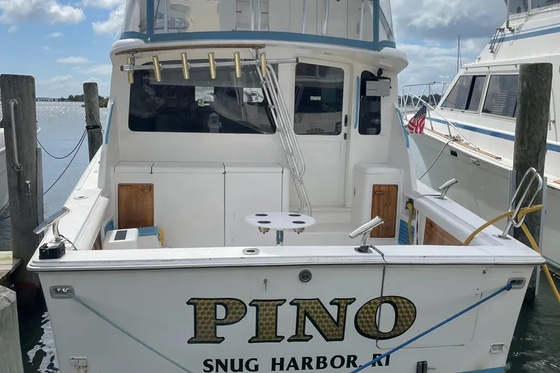 The Image of 1998 Ocean Yachts 40 Sport Fish docked at Snug Harbor, RI. - 0