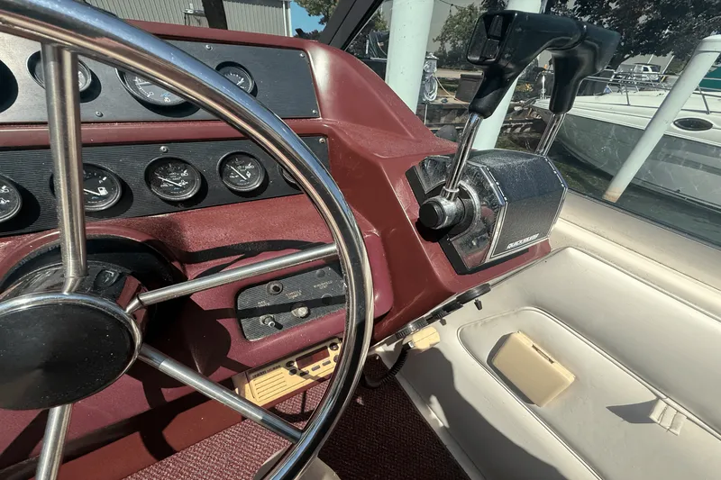 Slide: The Image of Sea Ray 280 SUNDANCER 1990 - 2