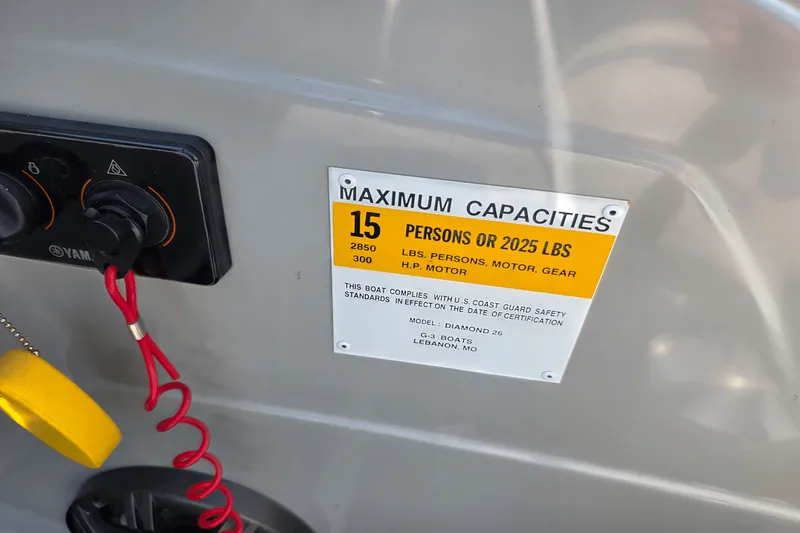 Slide: The Image of SunCatcher E326GT TRITOON 2018 - 18