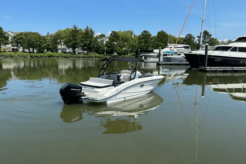 Slide: The Image of Sea Ray SPX 210 Outboard 2026 - 2