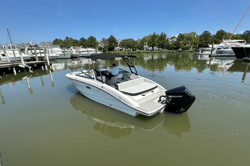 Slide: The Image of Sea Ray SPX 210 Outboard 2026 - 4