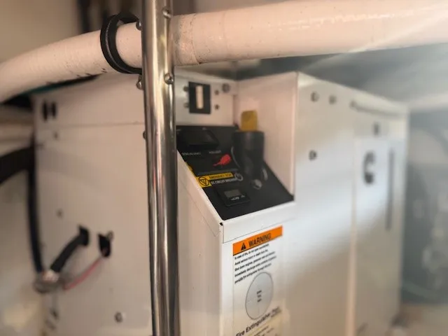 Slide: The Image of Cruisers 38 GLS 2020 - 28