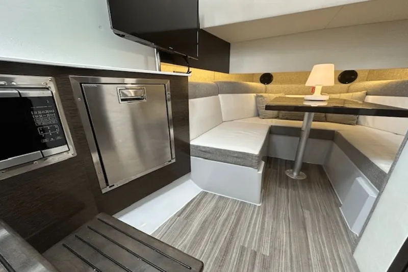 Slide: The Image of Cruisers Yachts 38 GLS 2020 - 11