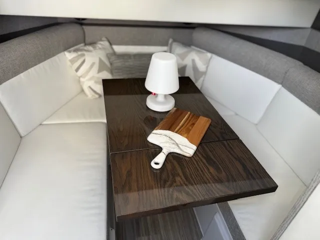 Slide: The Image of Cruisers Yachts 38 GLS 2020 - 8