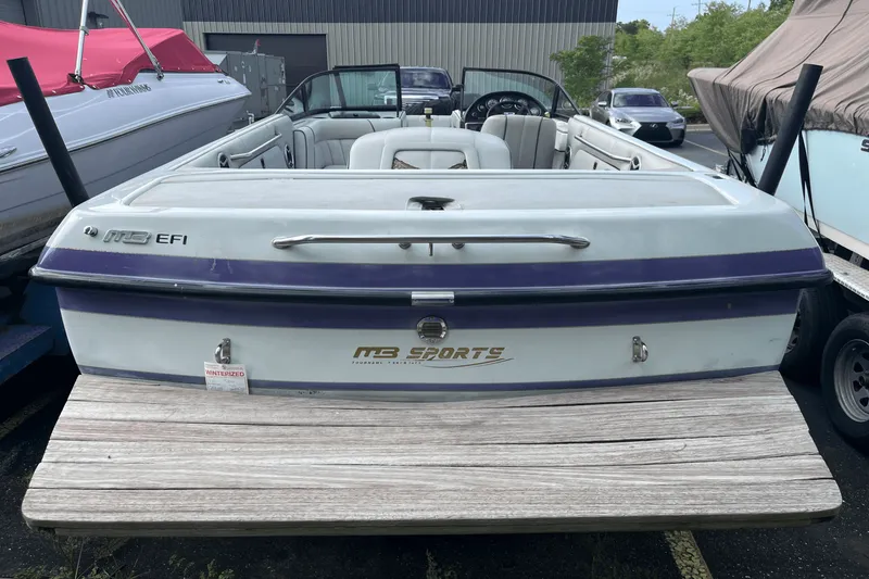 Slide: The Image of MB BOSS 210 MB 1997 - 10