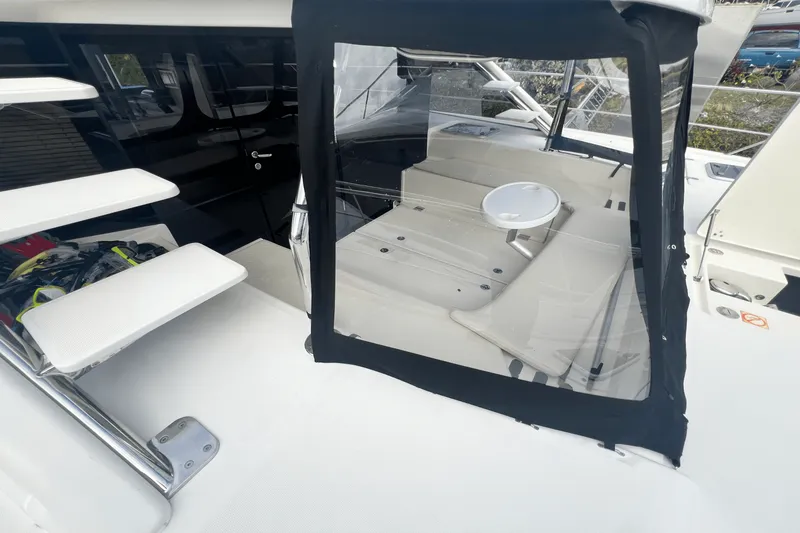 Slide: The Image of Aquila 48 2016 - 10