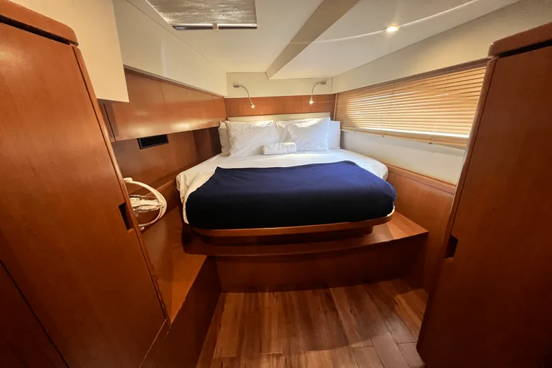 Slide: The Image of Aquila 48 2016 - 17