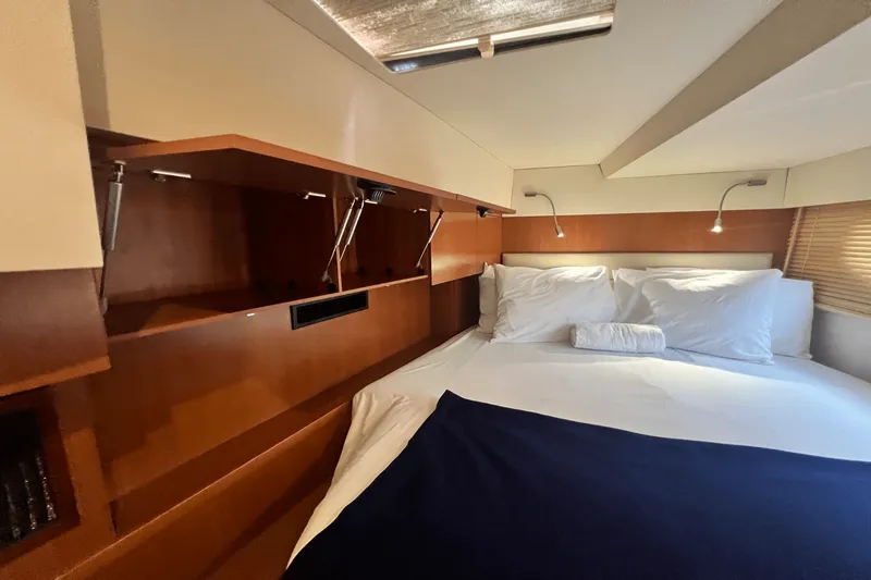 Slide: The Image of Aquila 48 2016 - 19