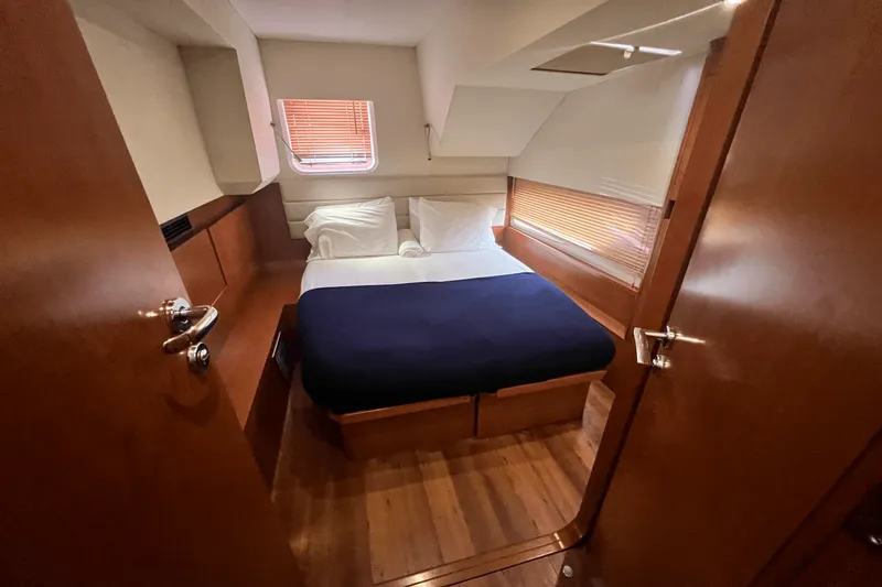 Slide: The Image of Aquila 48 2016 - 22