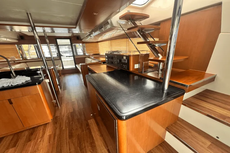 Slide: The Image of Aquila 48 2016 - 5