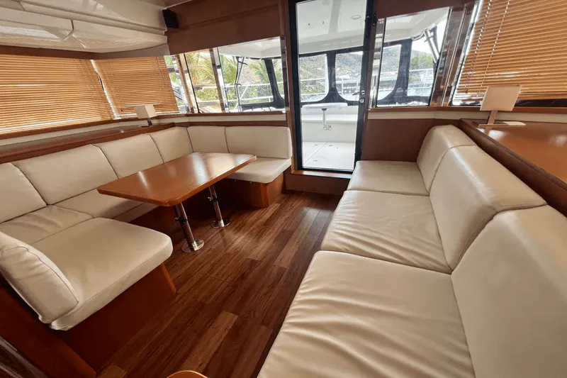 Slide: The Image of Aquila 48 2016 - 8