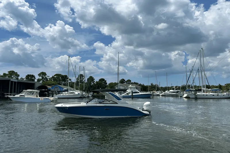 Slide: The Image of Sea Ray SDX 230 Outboard 2026 - 2