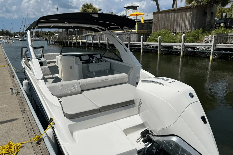 Slide: The Image of Sea Ray SDX 230 Outboard 2026 - 3