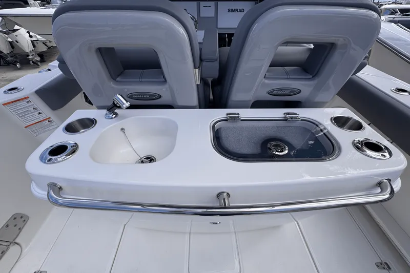 Slide: The Image of Boston Whaler 280 Outrage 2026 - 10