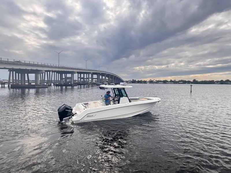 Slide: The Image of Boston Whaler 280 Outrage 2026 - 2
